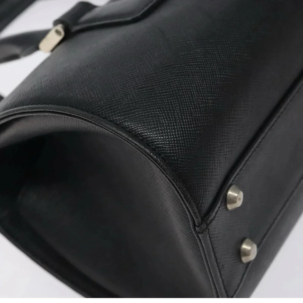 Burberry Boston Authentic  Handbag  -Preowned With an Unbranded  Strap - Picture 12 of 17
